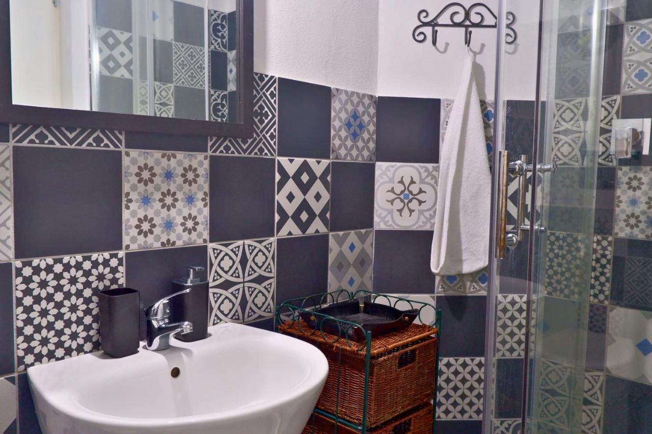 Free Parking & A/C Sant'Orsola Cozy Home Болонья Экстерьер фото